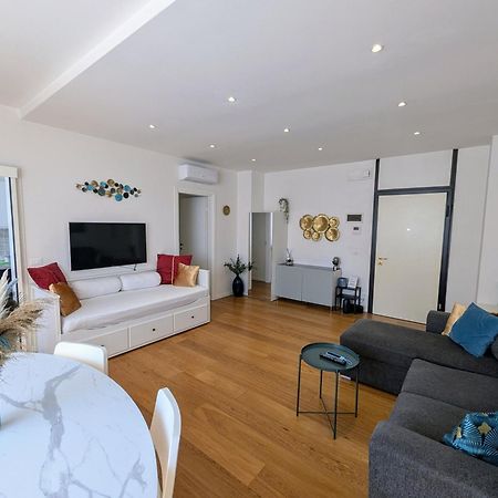 Convenient Family Apt With Private Parking Mestre Buitenkant foto