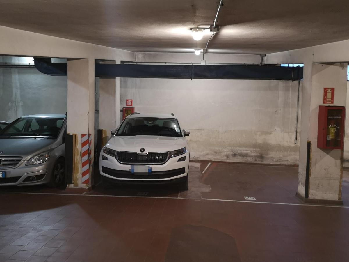 Convenient Family Apt With Private Parking Mestre Buitenkant foto