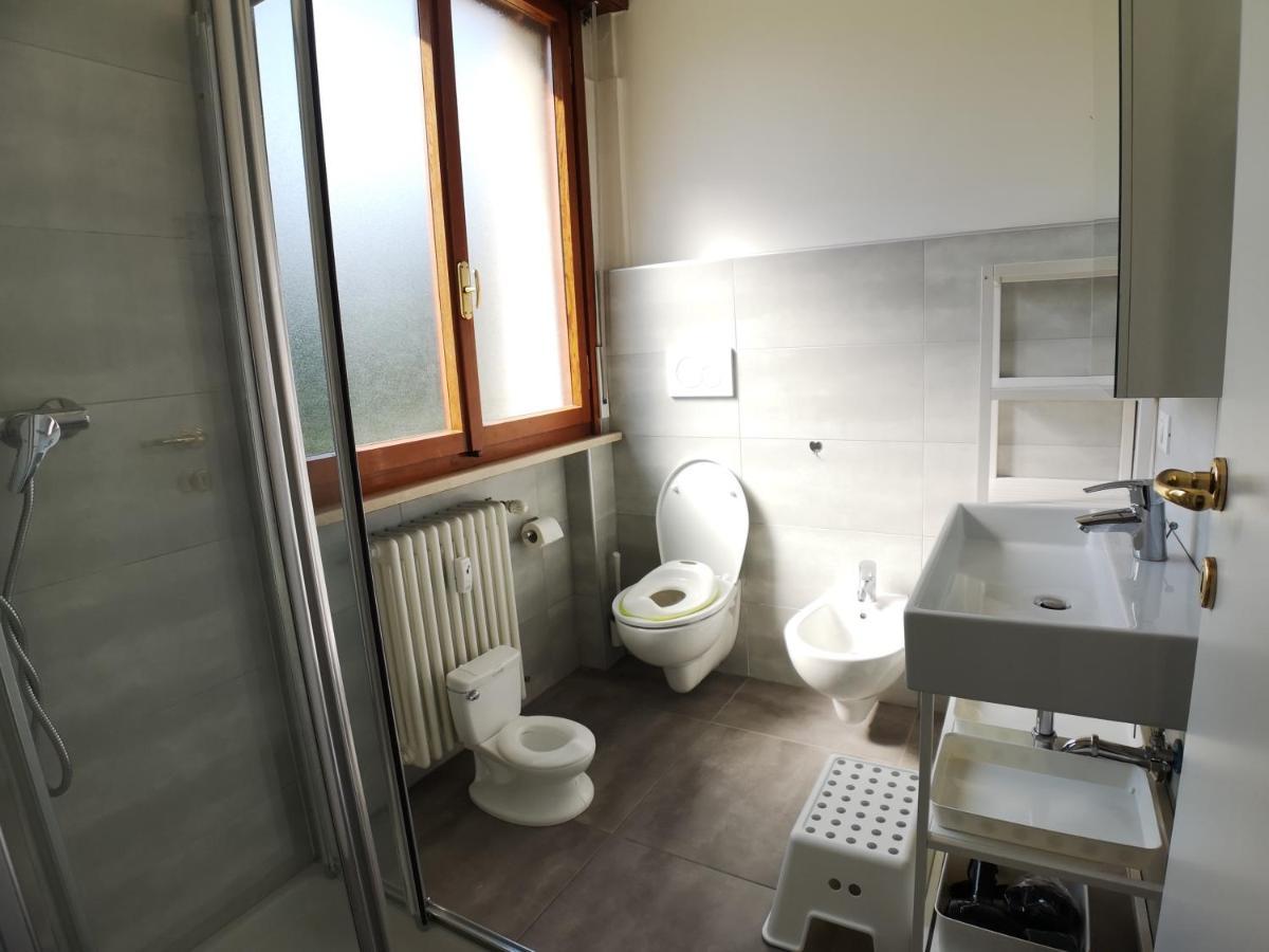 Convenient Family Apt With Private Parking Mestre Buitenkant foto