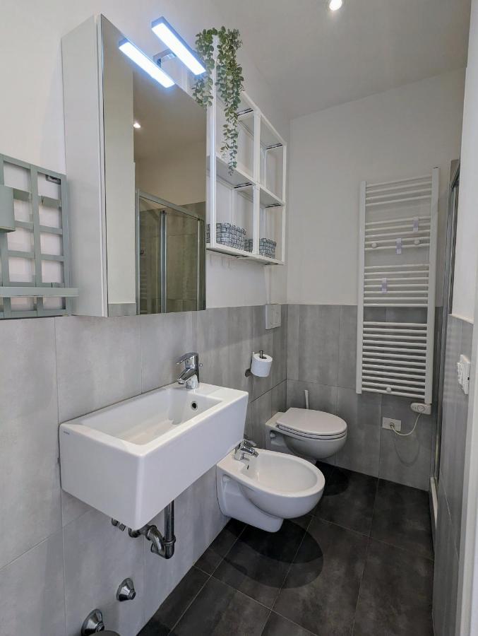 Convenient Family Apt With Private Parking Mestre Buitenkant foto
