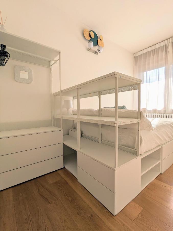 Convenient Family Apt With Private Parking Mestre Buitenkant foto