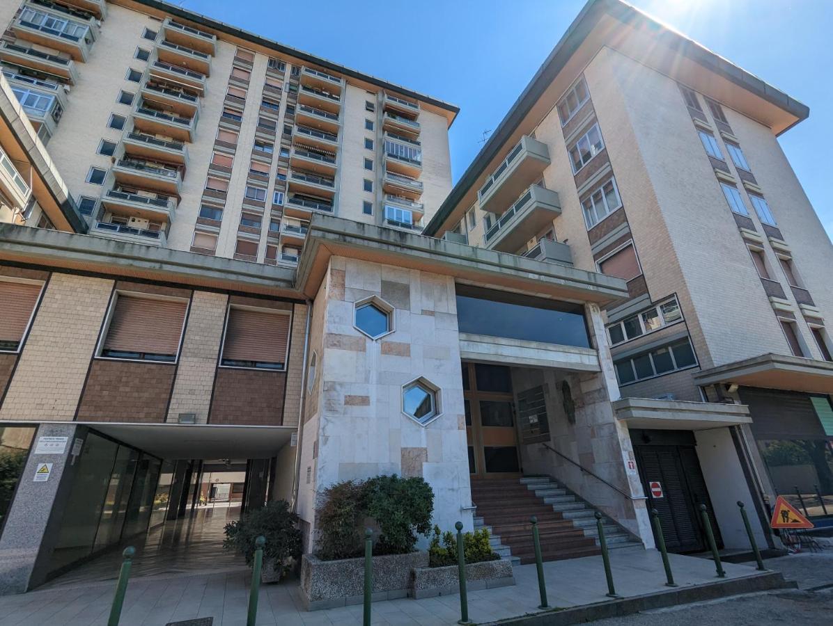 Convenient Family Apt With Private Parking Mestre Buitenkant foto